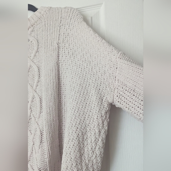 Chunky Cable knit sweater - Picture 5 of 7